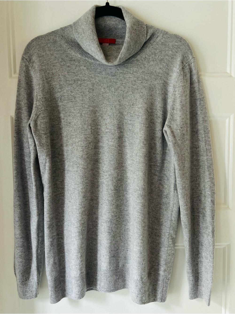 Jennie Liu 100% Cashmere Cowl Neck Sweater L Gray Quiet Luxury Classic Basics
